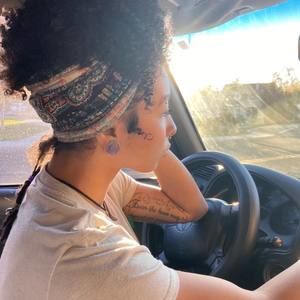 Meet your Posher, Jeán